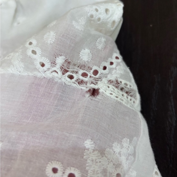 NWT White Eyelet Lace Backless Halter Romper Size Small - Picture 5 of 16